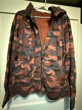 lululemon athletica Womens Camouflage Zip-Up Hoodie in Rust, Navy & Black